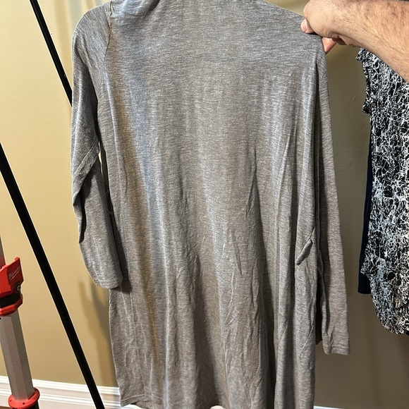 Gillian and omally cardigan - Picture 2 of 3